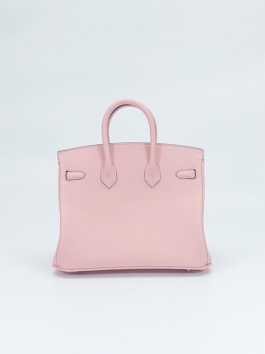 Back view of structured 25 cm leather handbag sample