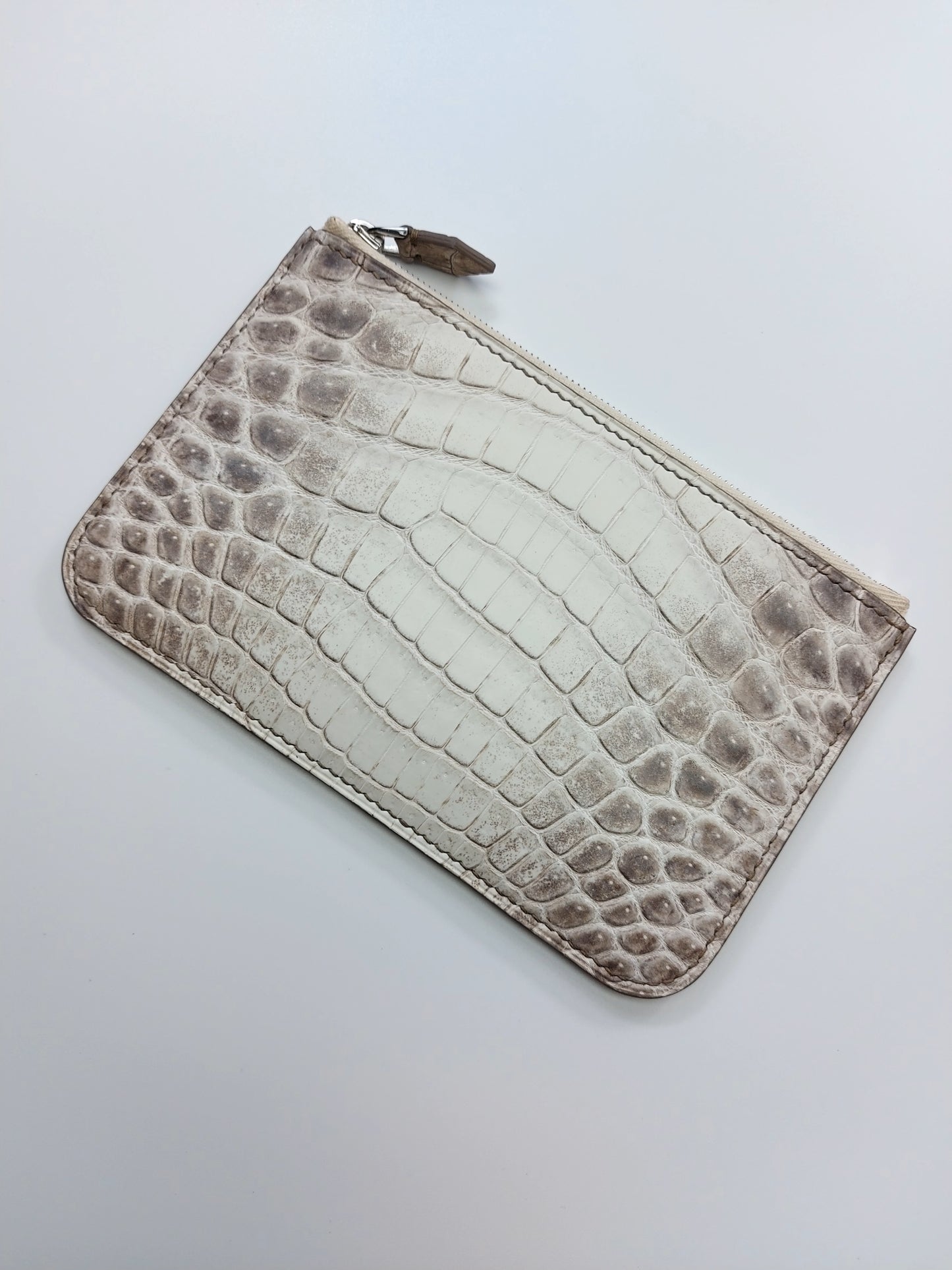 Himalaya Crocodile Corner Zip - The Perfect Combination of Class and Sophistication