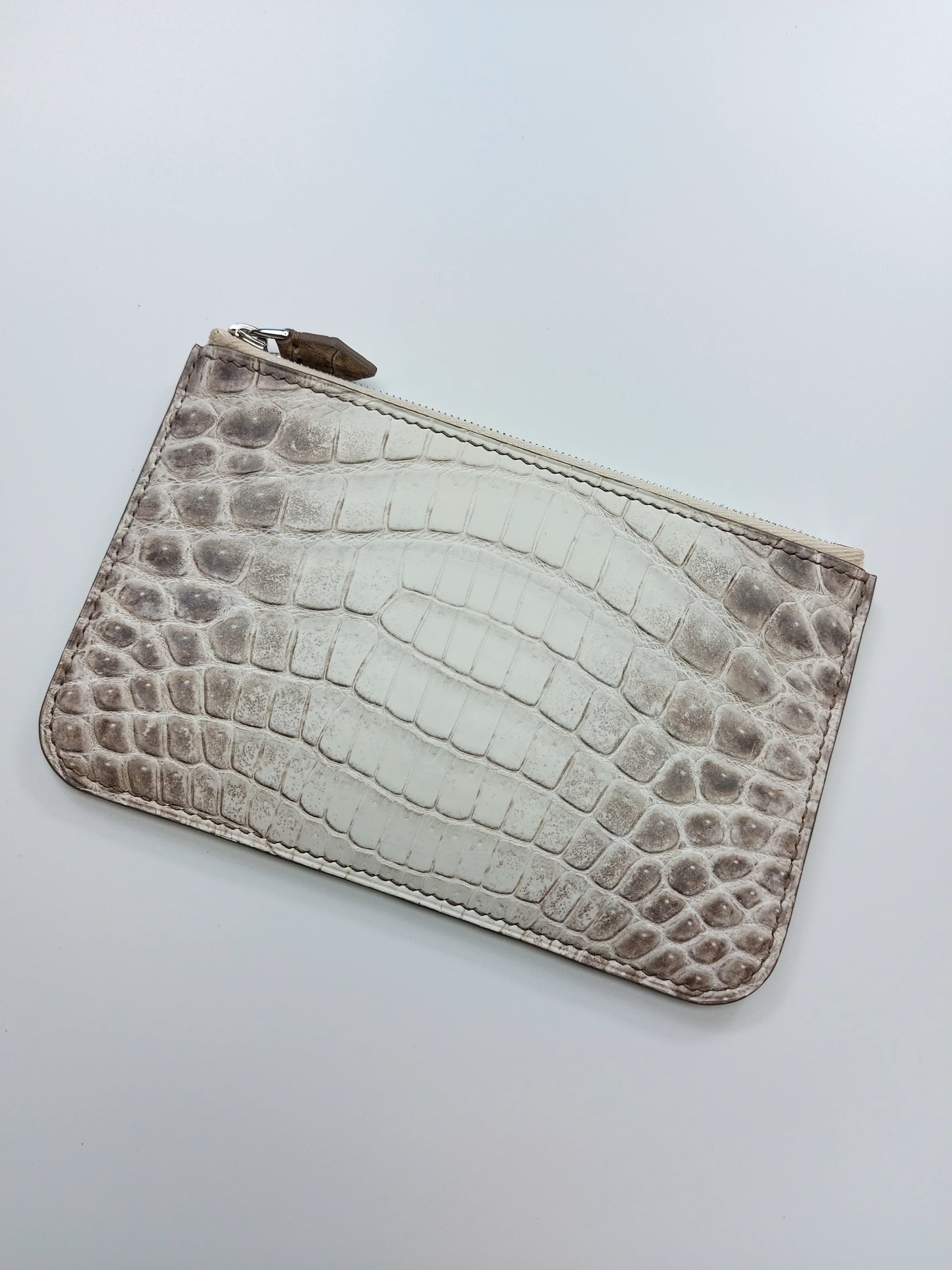 Himalaya Crocodile Corner Zip - The Perfect Combination of Class and Sophistication