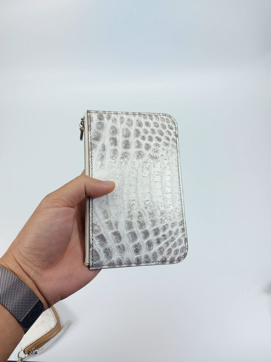 Himalaya Crocodile Corner Zip - The Perfect Combination of Class and Sophistication