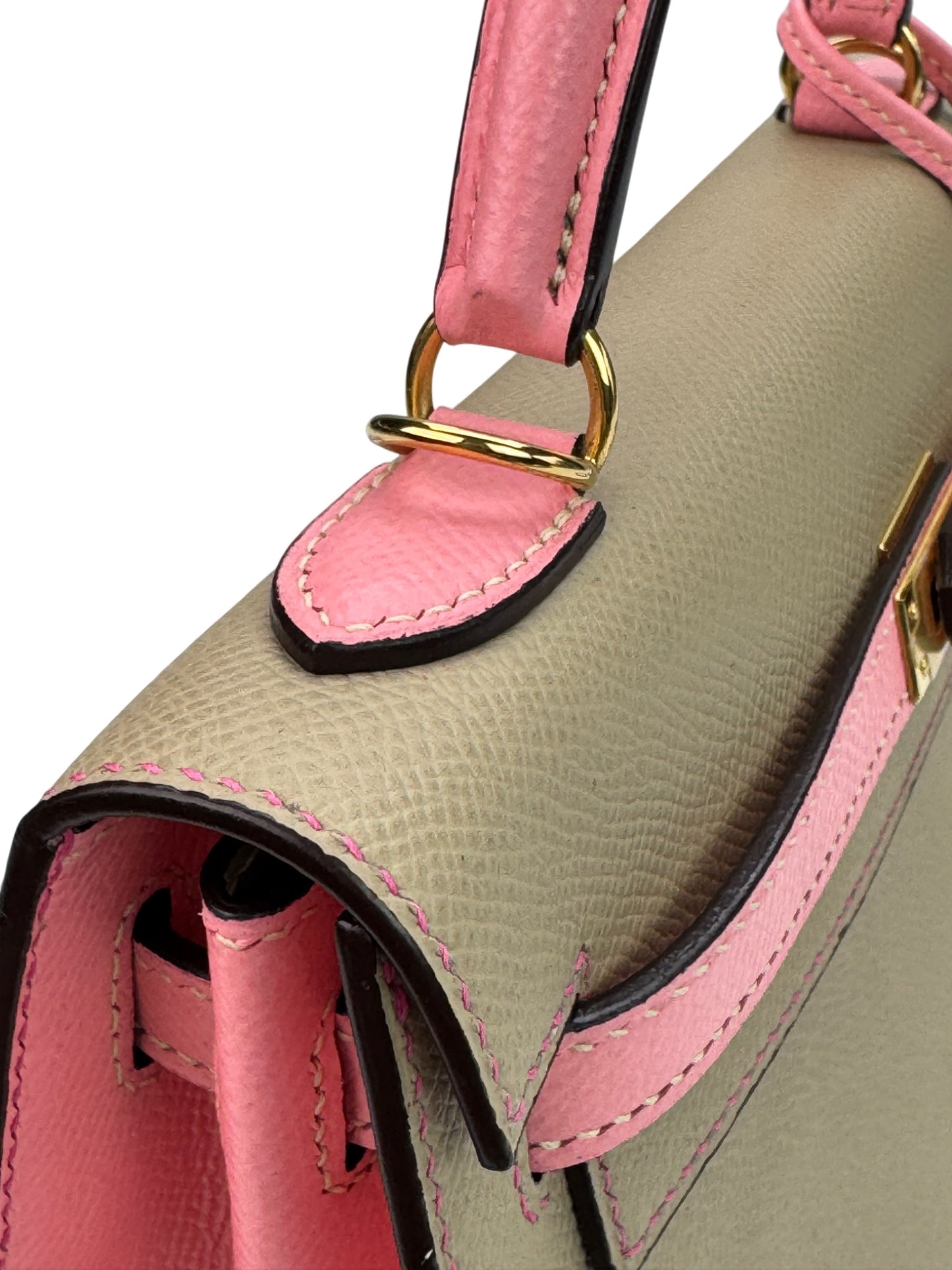 Bi-color trapezoid top-handle leather bag front left view3