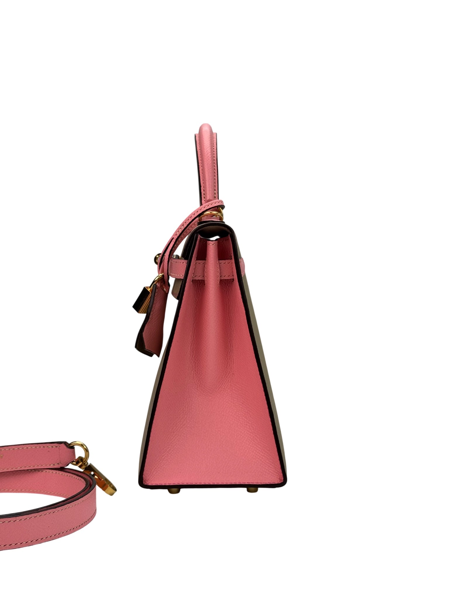 Side view of Kelly 25 handmade leather bag created from HuongCraft PDF pattern