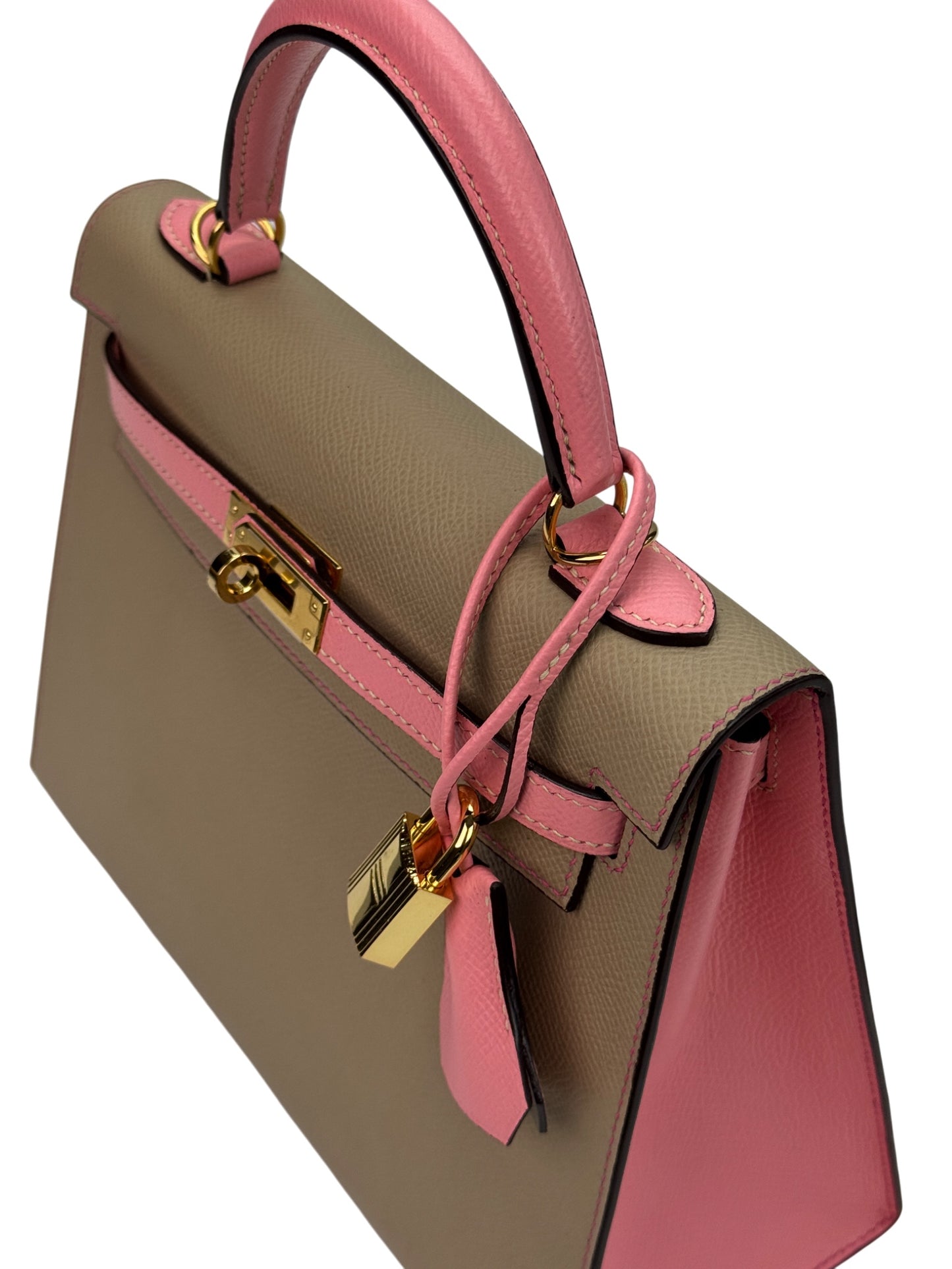 Front view of Kelly 25 leather handbag made from HuongCraft PDF pattern