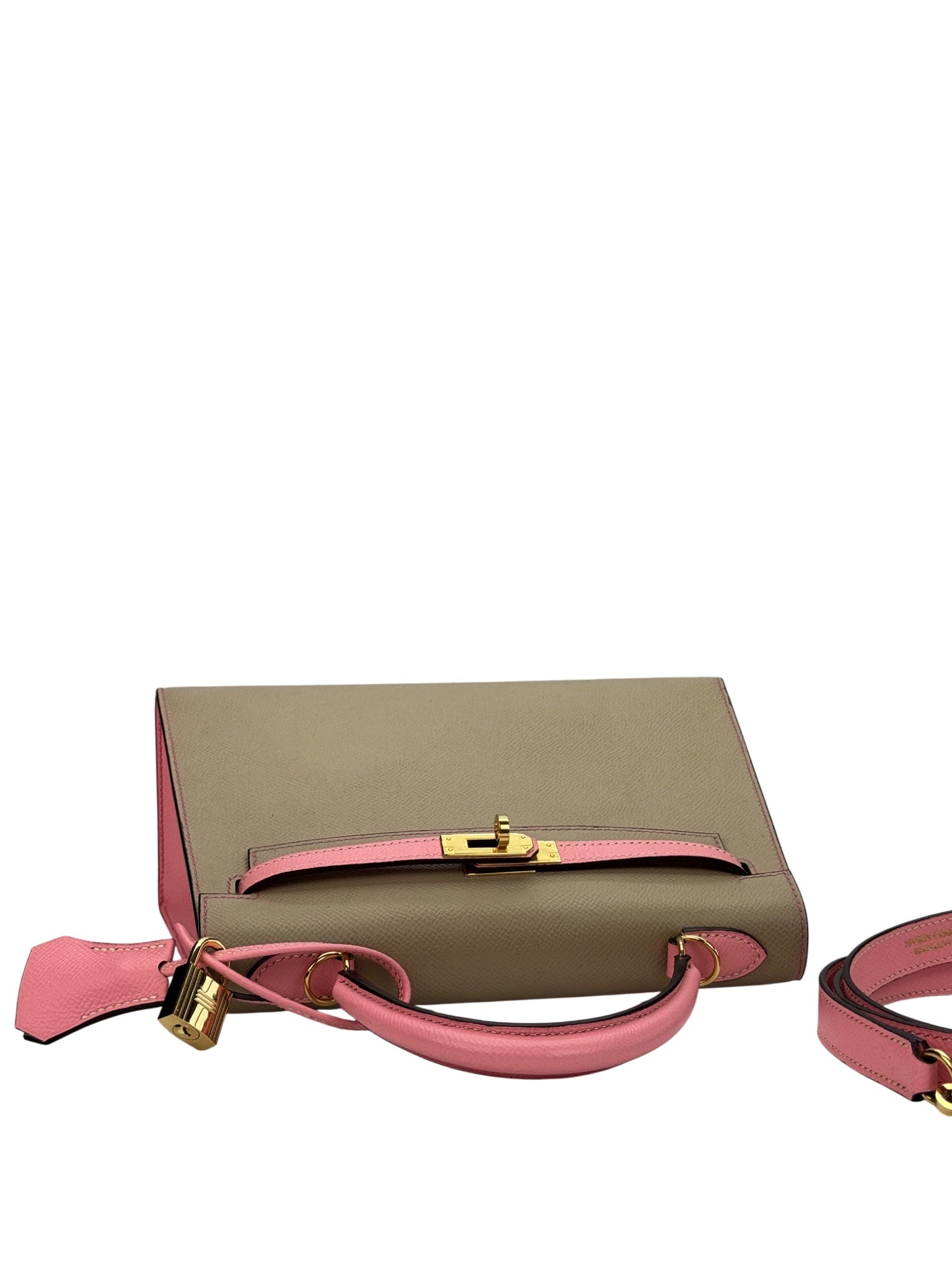 view of Kelly 25 handmade leather bag created from HuongCraft PDF pattern