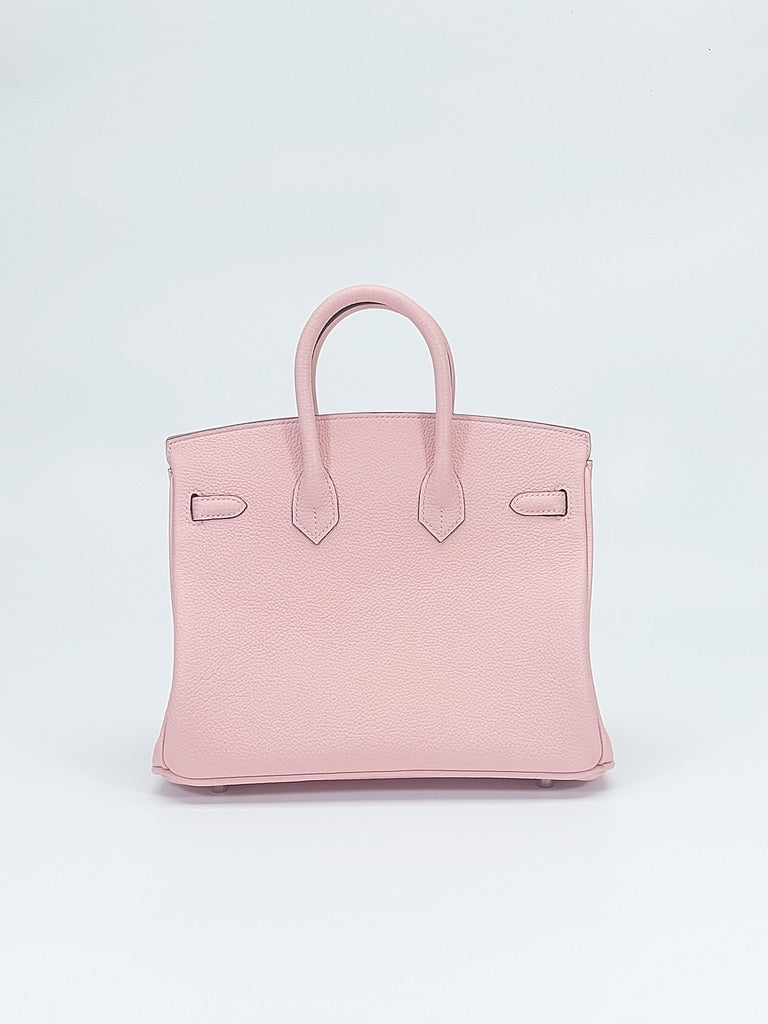 Back view of structured 25 cm leather handbag sample