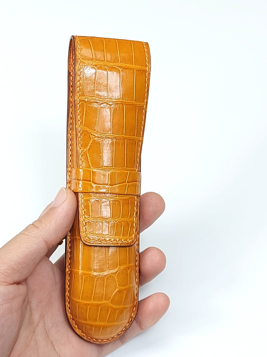 Crocodile pen case